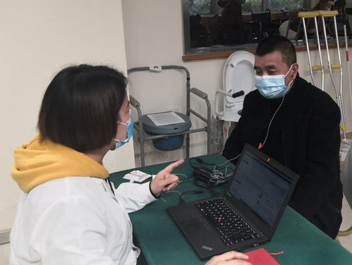 解鎖輔助器具適配新體驗 龍泉驛區開展助聽器、假肢及矯形器適應性訓練